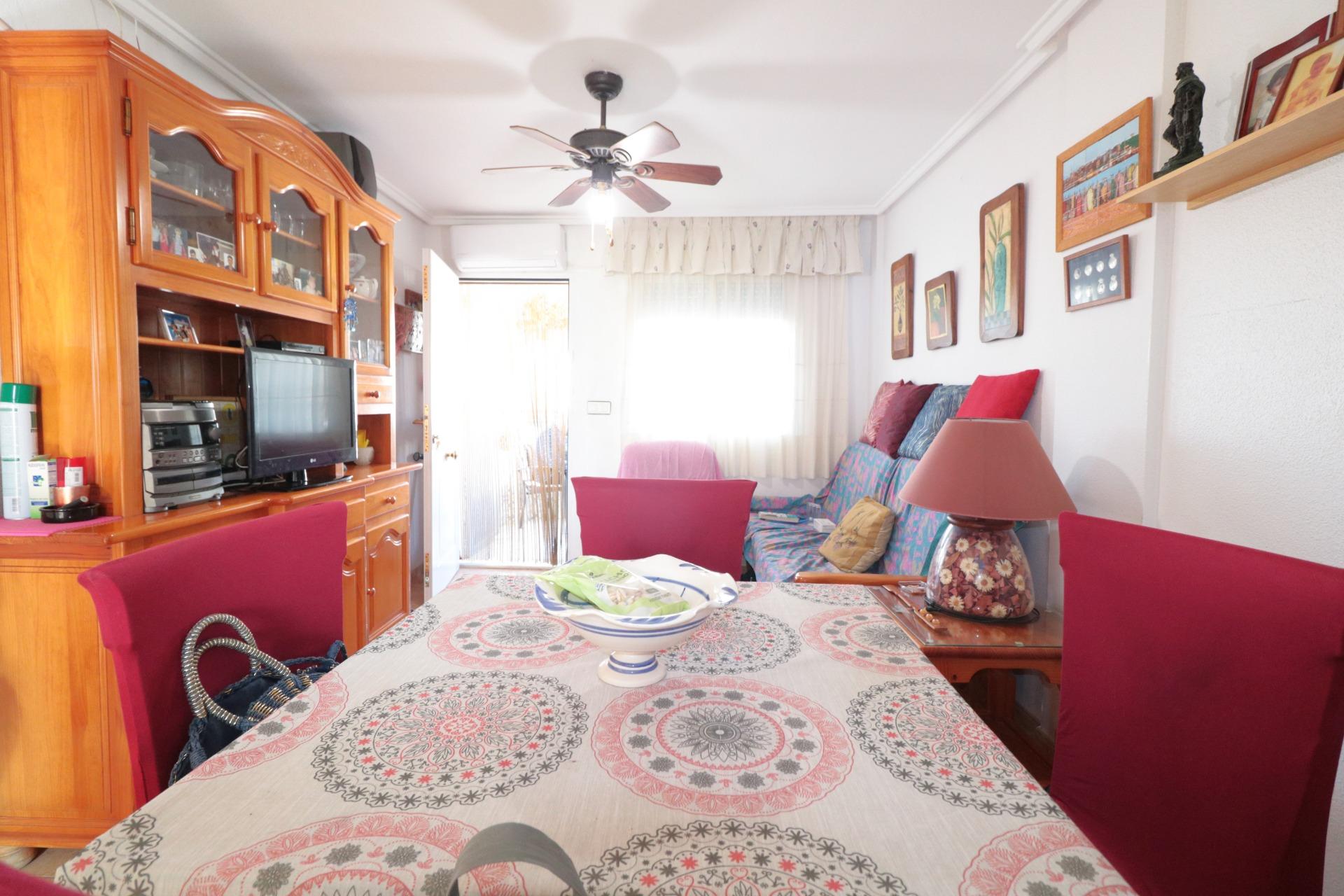 Dining area in bungalow for sale in Torrevieja