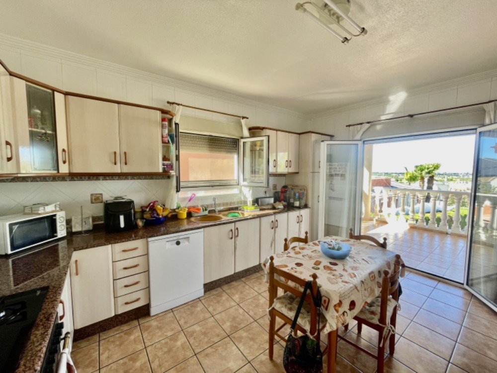 Kitchen in villa for sale in Ciudad Quesada