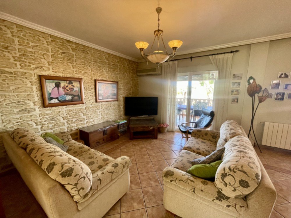 Pool area in villa for sale in Ciudad Quesada