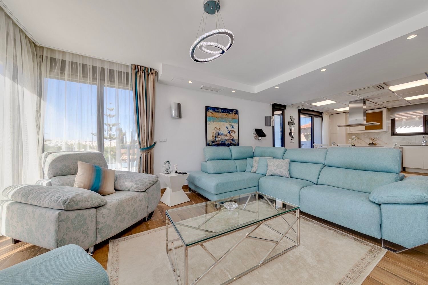 Bedroom in villa for sale in Torrevieja