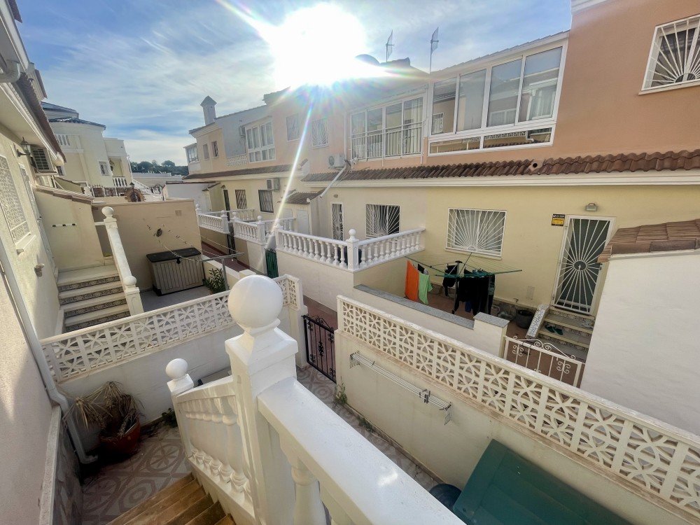 Dining area in bungalow for sale in Benijofar