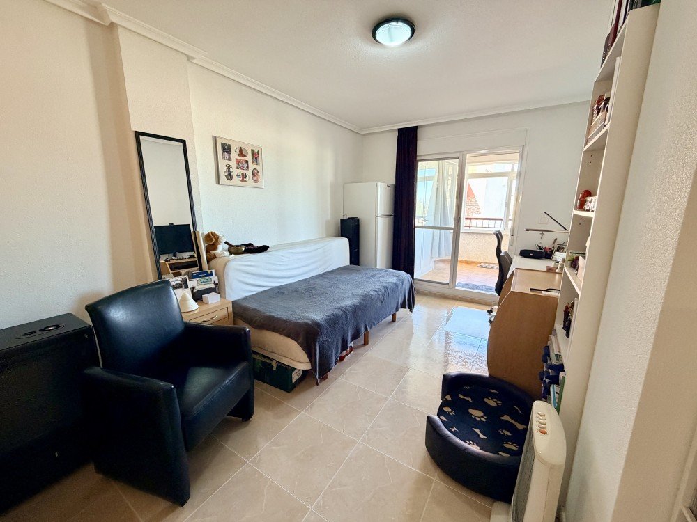 Living room in apartment for sale in San Fulgencio