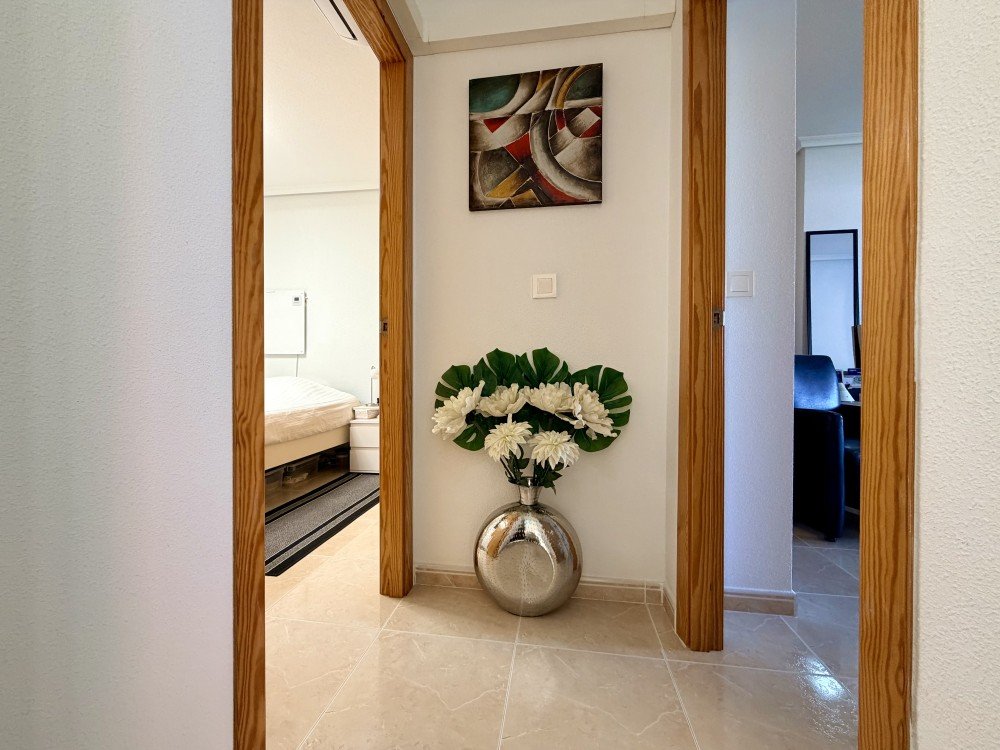 Master bedroom in apartment for sale in San Fulgencio