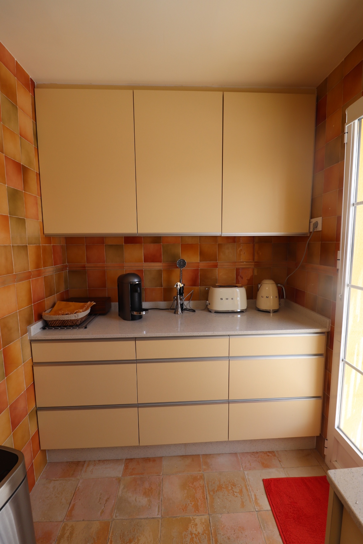 Pool area in villa for sale in Fortuna