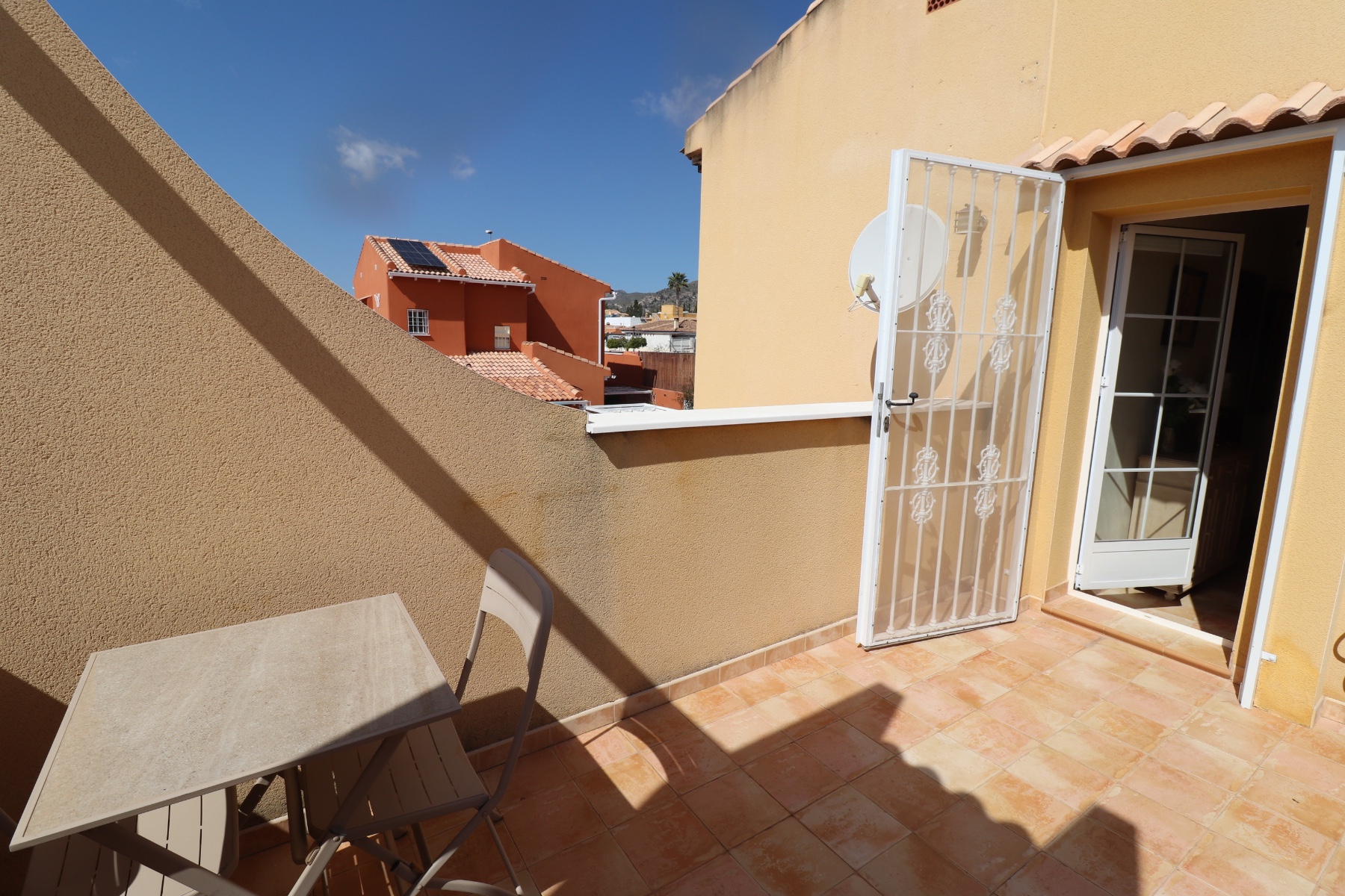 Master bedroom in villa for sale in Fortuna
