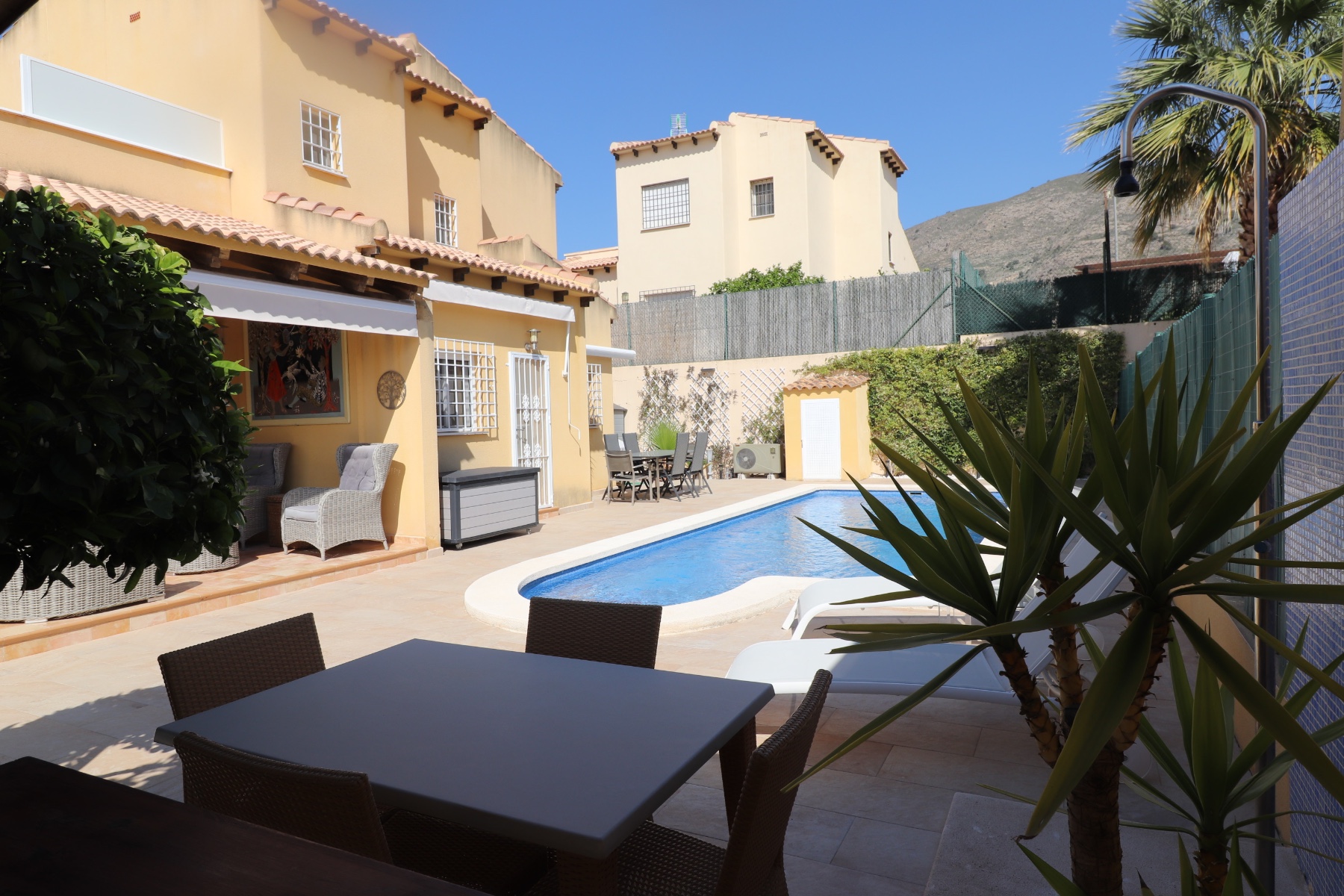 Dining area in villa for sale in Fortuna