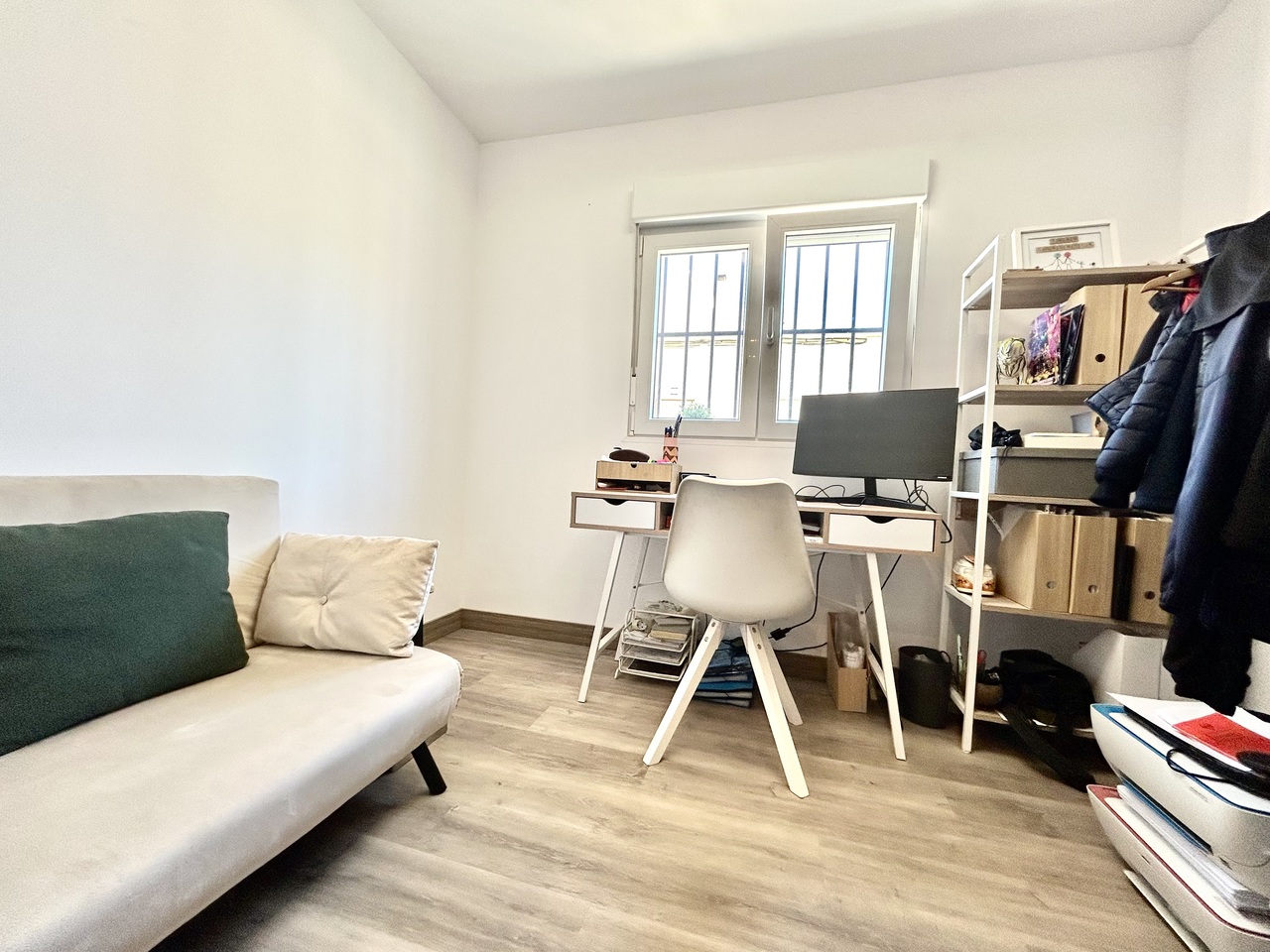 Master bedroom in terraced for sale in San Miguel de Salinas