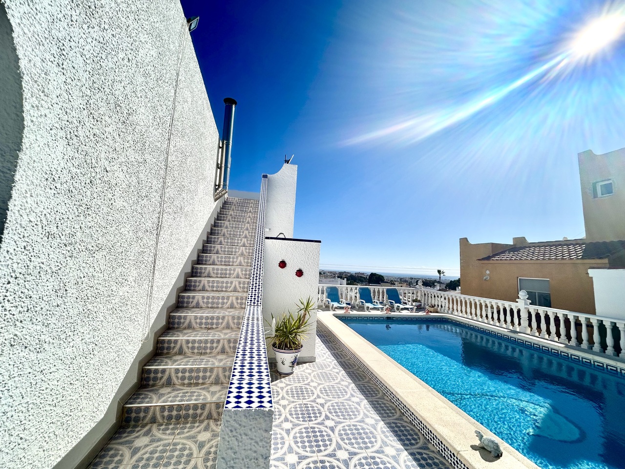Bedroom in villa for sale in Villamartin