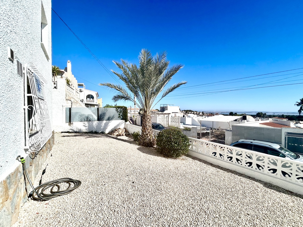 Garden in villa for sale in Villamartin