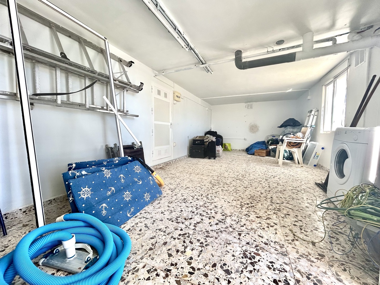 Bedroom in villa for sale in Villamartin
