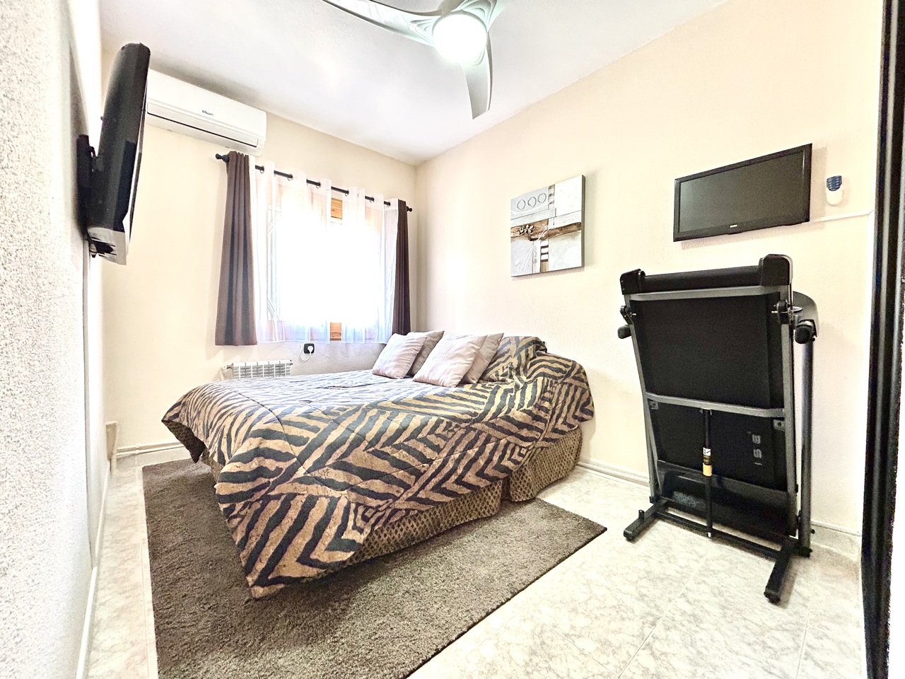 Bedroom in terraced for sale in Playa Flamenca