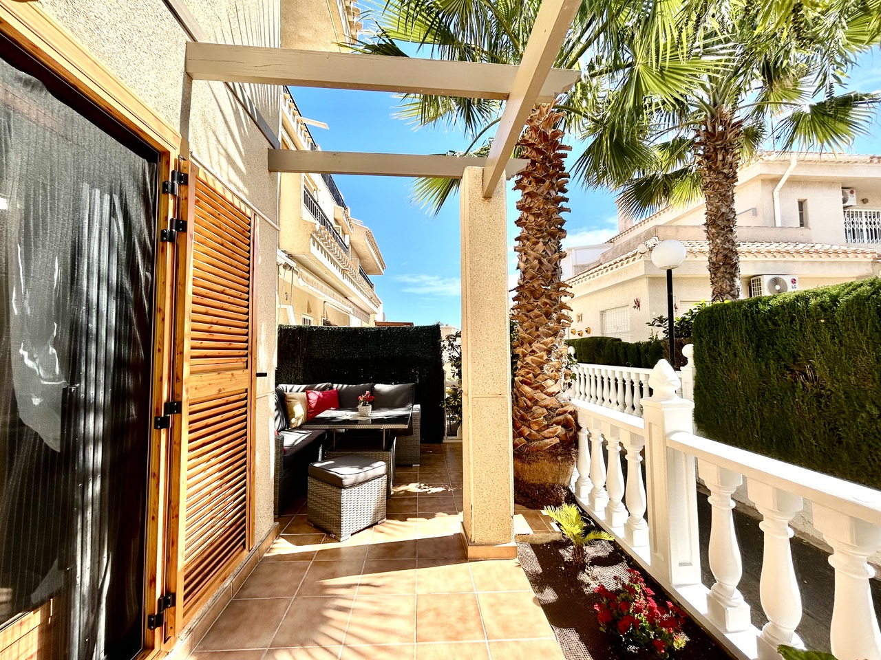 Living room in terraced for sale in Playa Flamenca