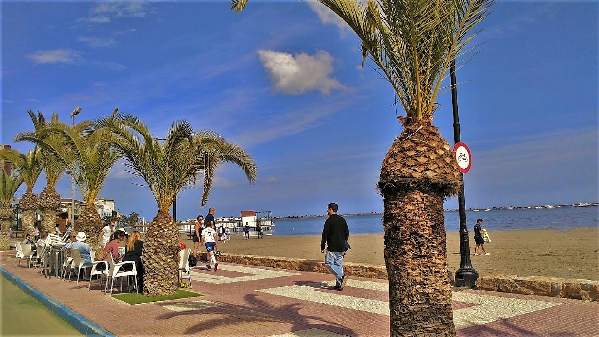 Pool area in terraced for sale in San Pedro del Pinatar