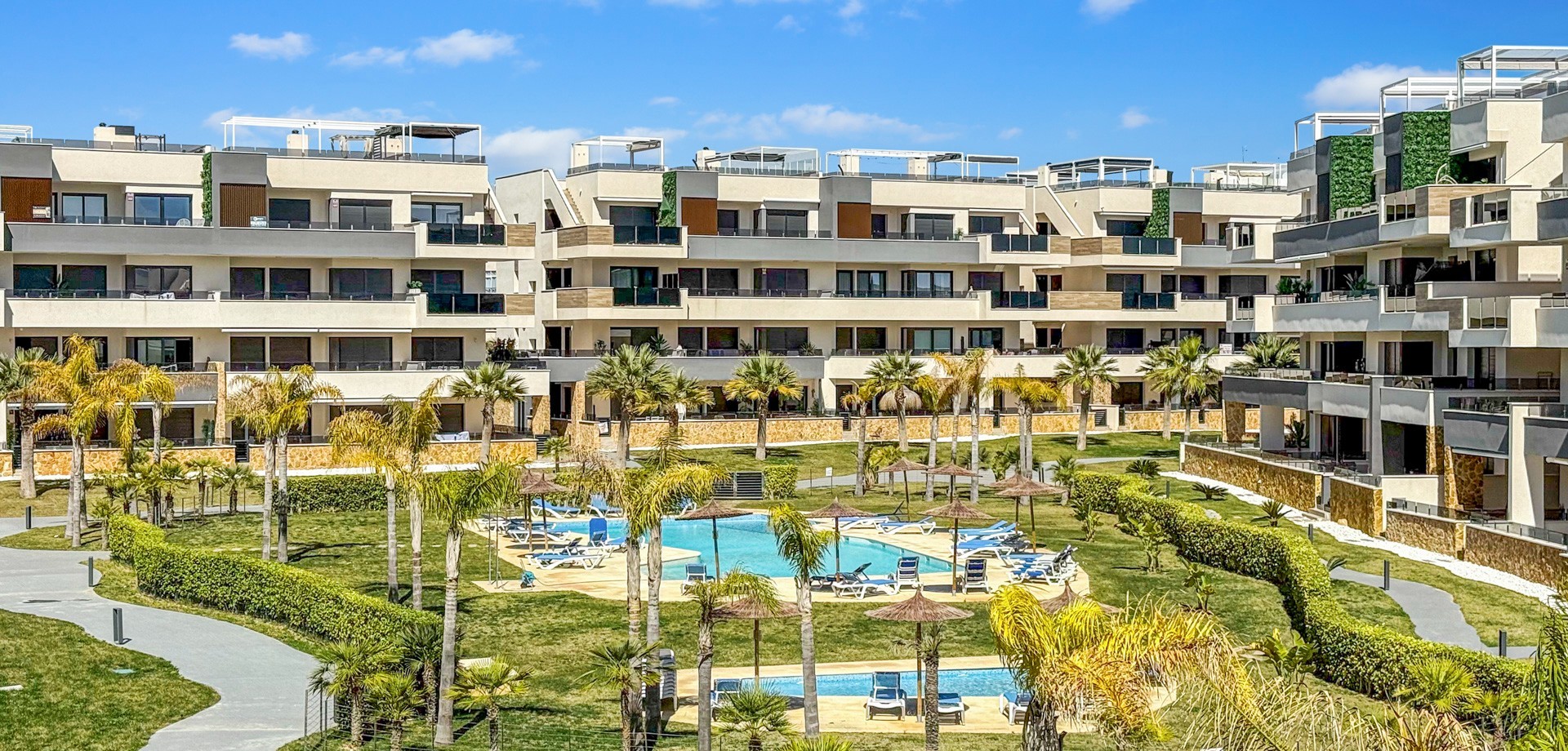 Step into refined coastal living with this exceptional 3-bedroom, 2-bathroom apartment, ideally loca