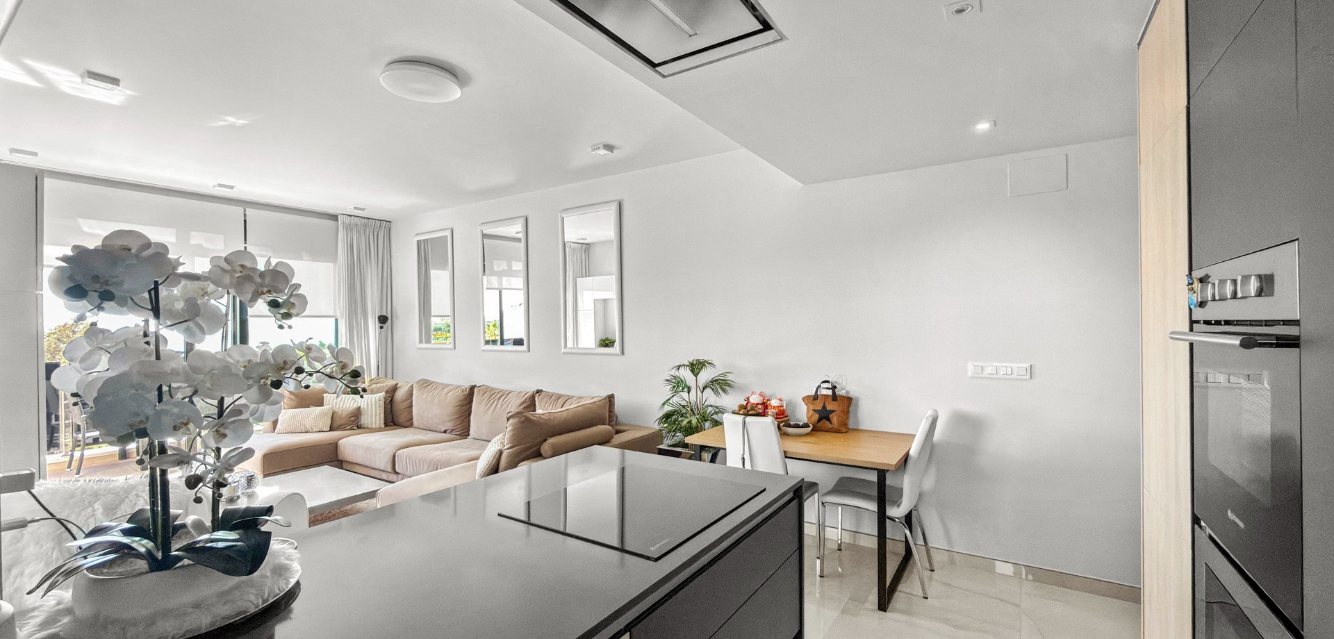 Living room in apartment for sale in Orihuela Costa