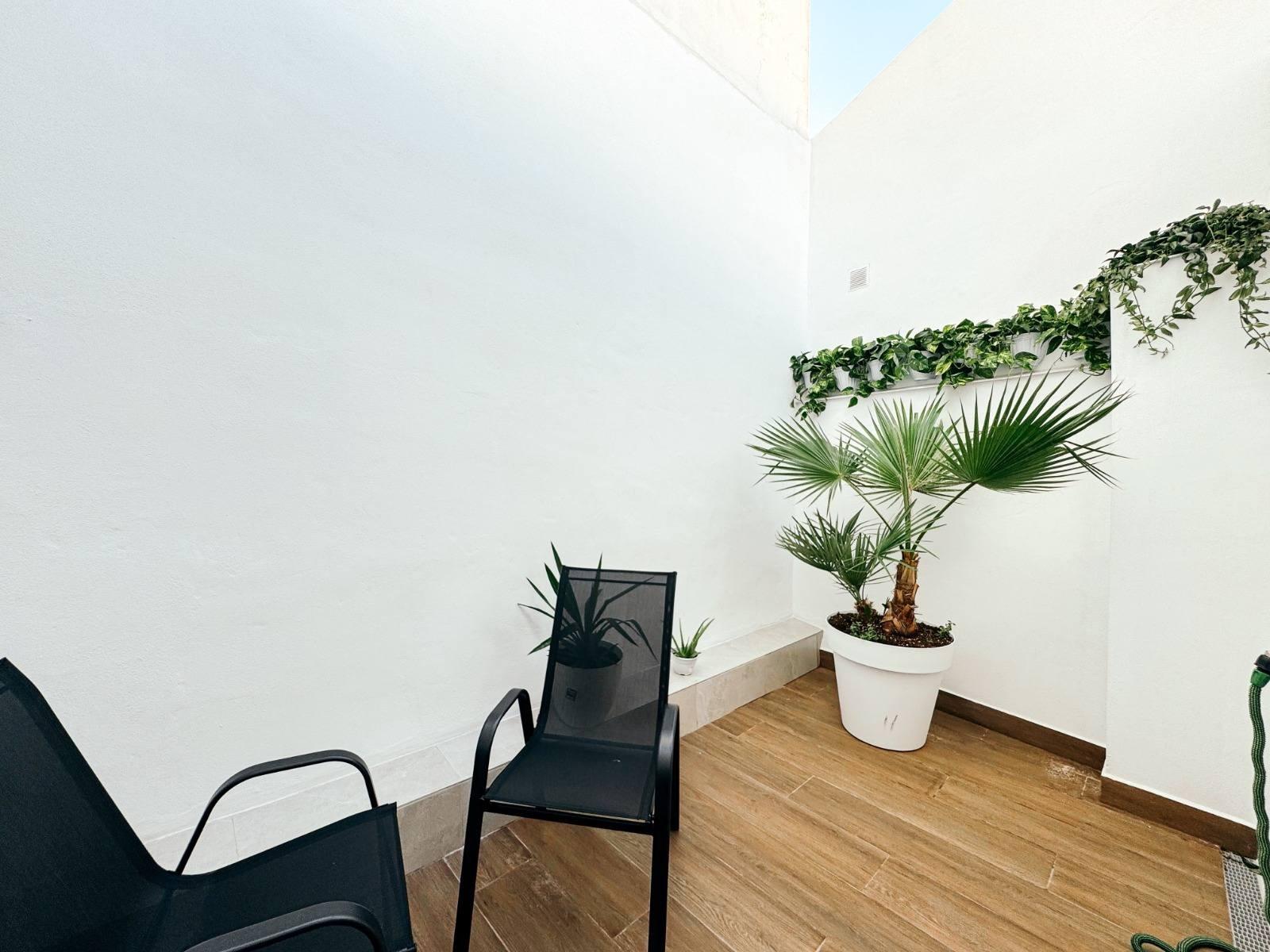 Living room in commercial for sale in Torrevieja
