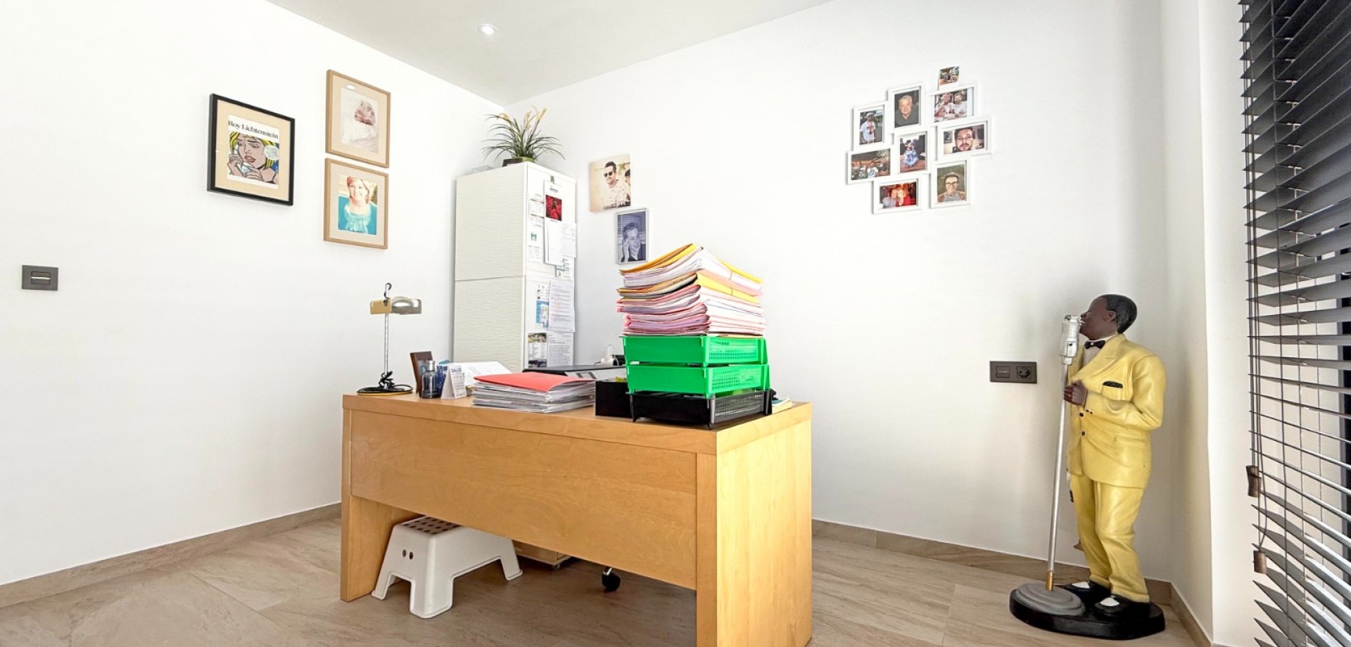 Bedroom in villa for sale in Orihuela Costa