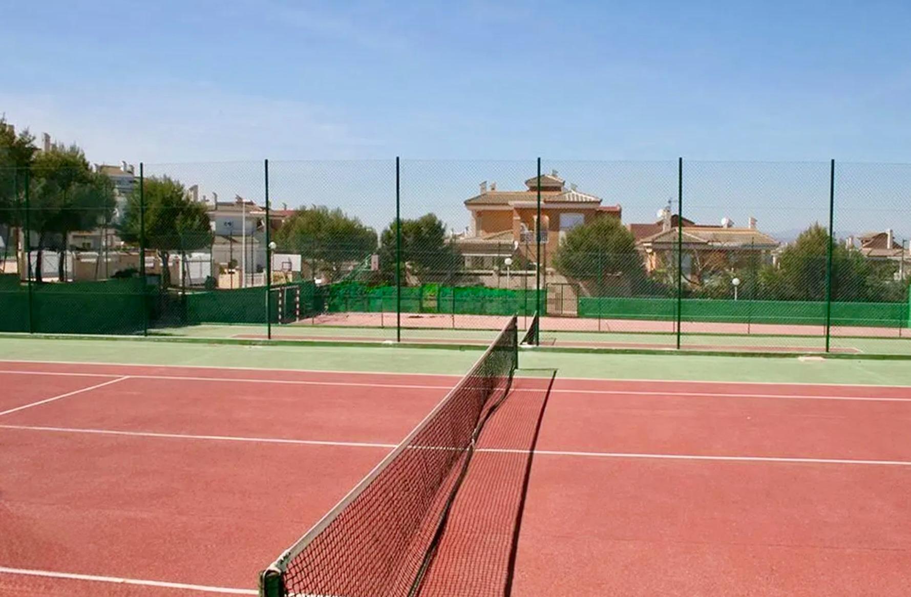 Exterior view in terraced for sale in Gran Alacant