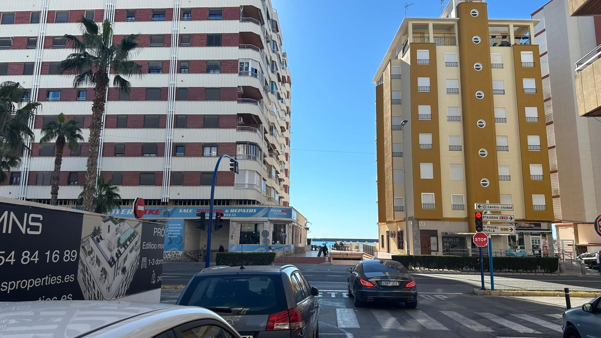 Living room in apartment for sale in Torrevieja