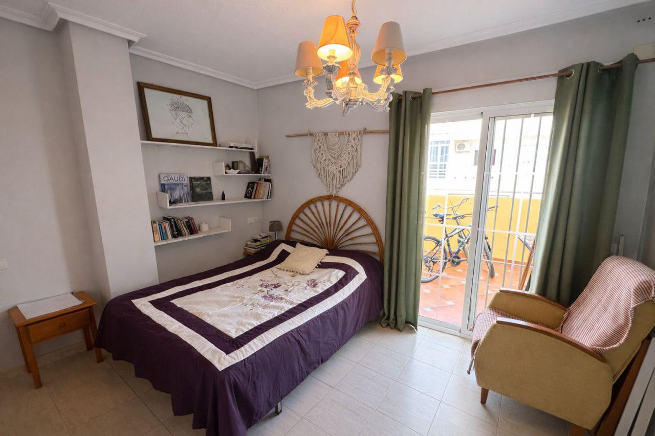 Pool area in apartment for sale in Torrevieja