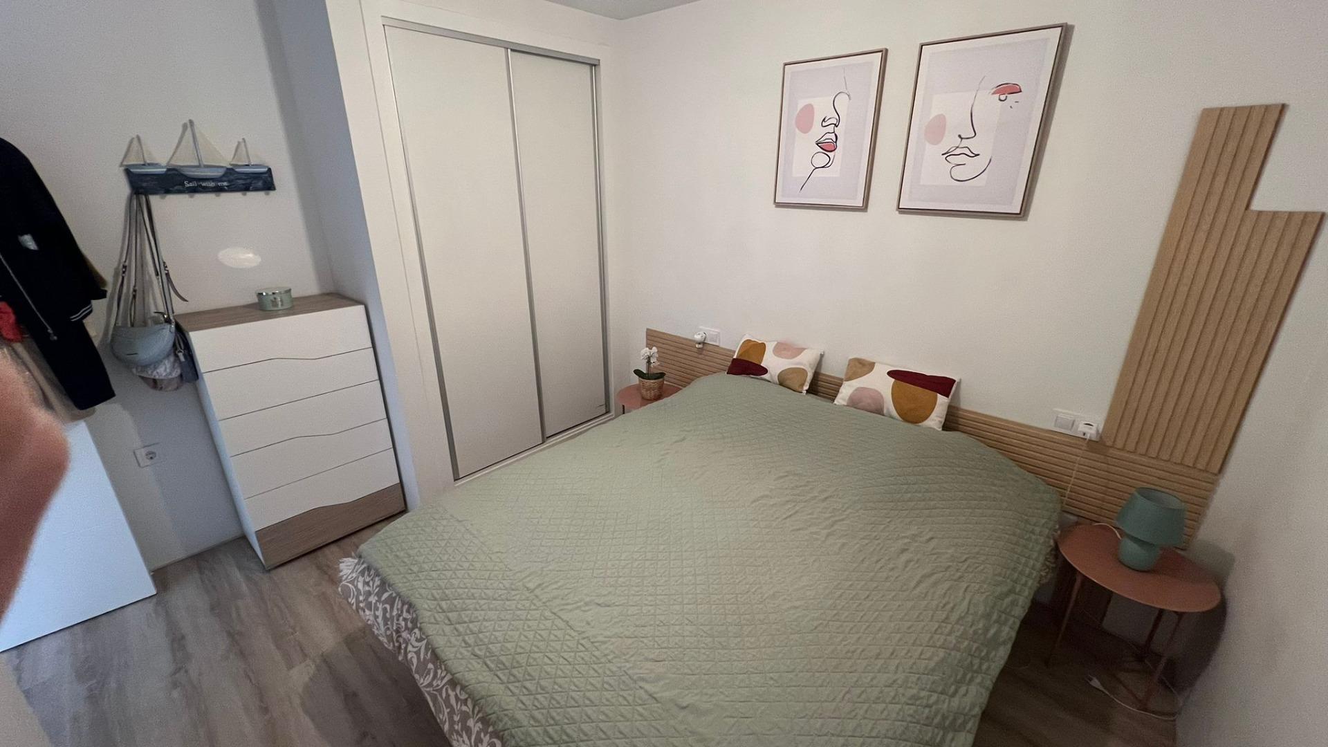 Master bedroom in apartment for sale in Torrevieja