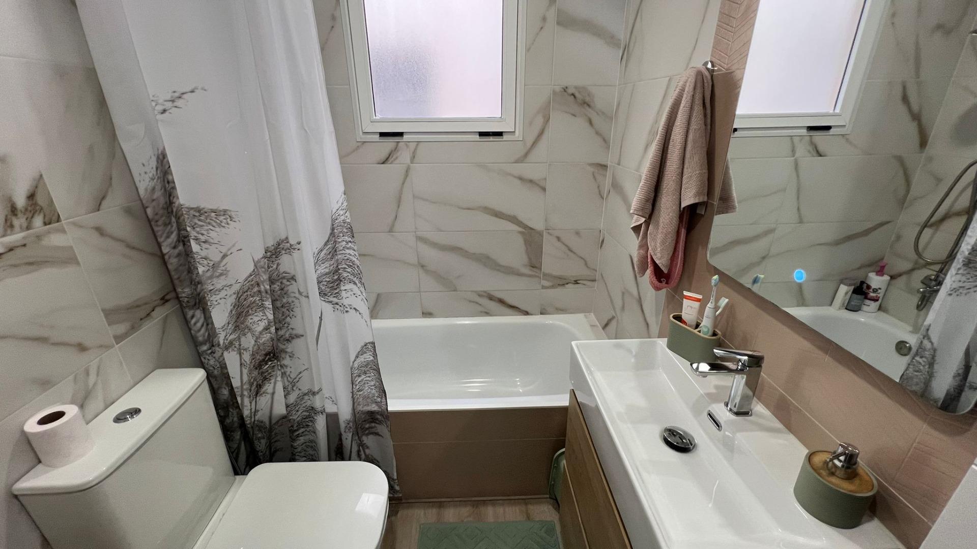 Dining area in apartment for sale in Torrevieja