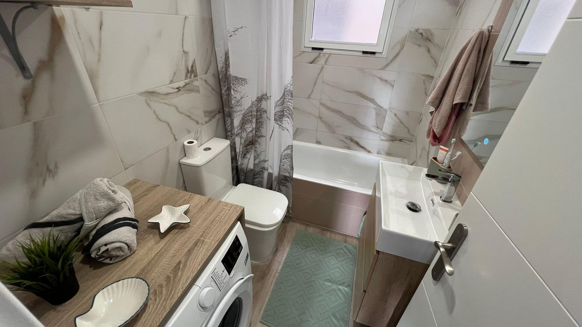 Living room in apartment for sale in Torrevieja