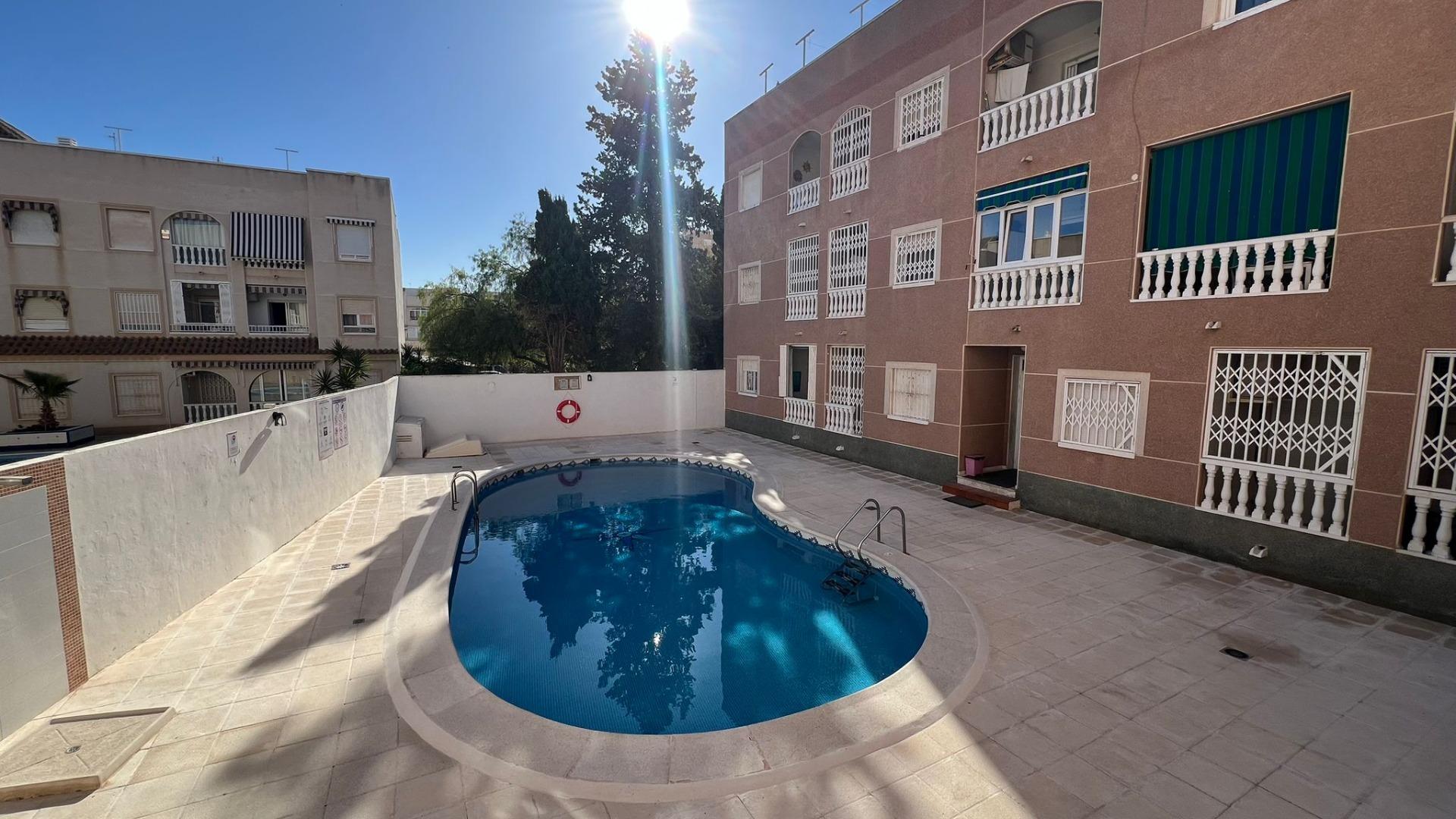 Terrace in apartment for sale in Torrevieja