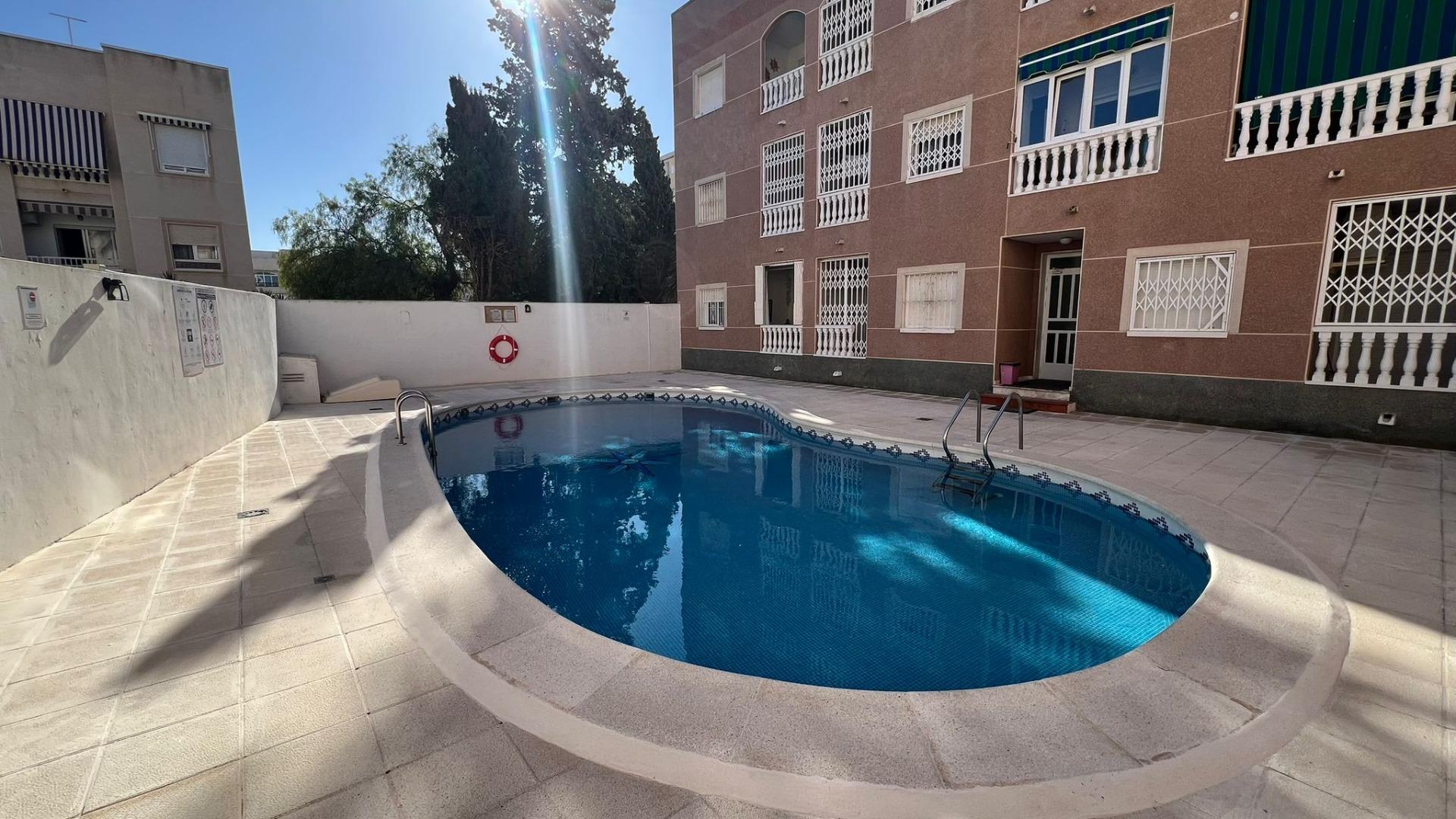 Garden in apartment for sale in Torrevieja