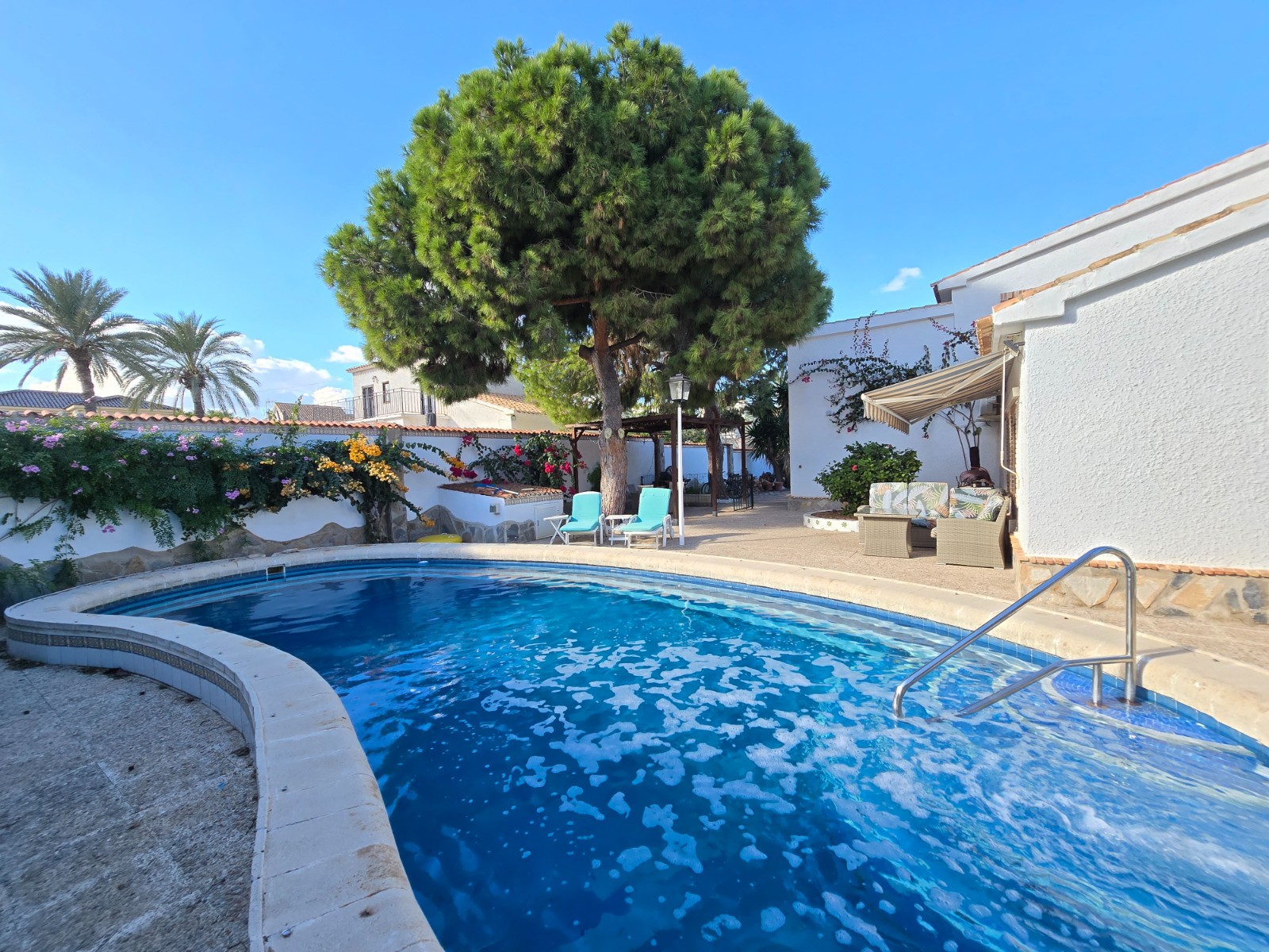 Living room in villa for sale in Orihuela Costa