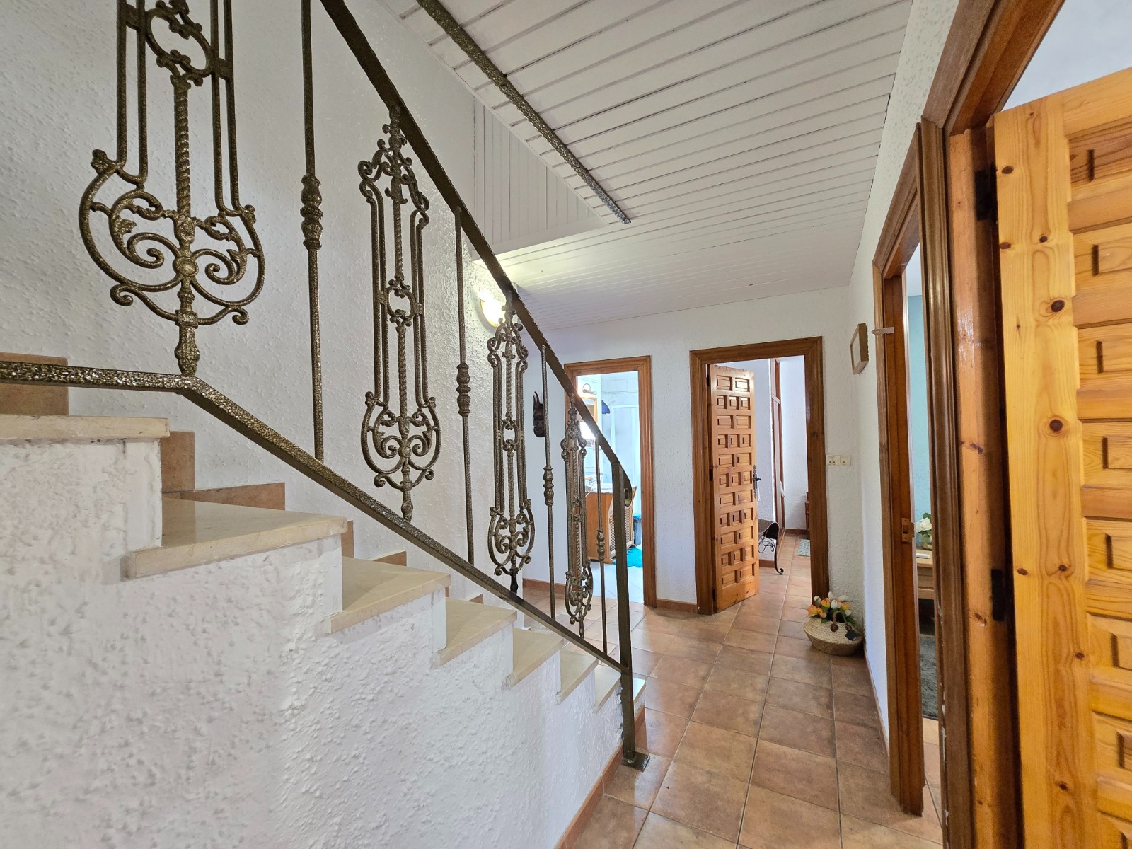 Garden in villa for sale in Orihuela Costa