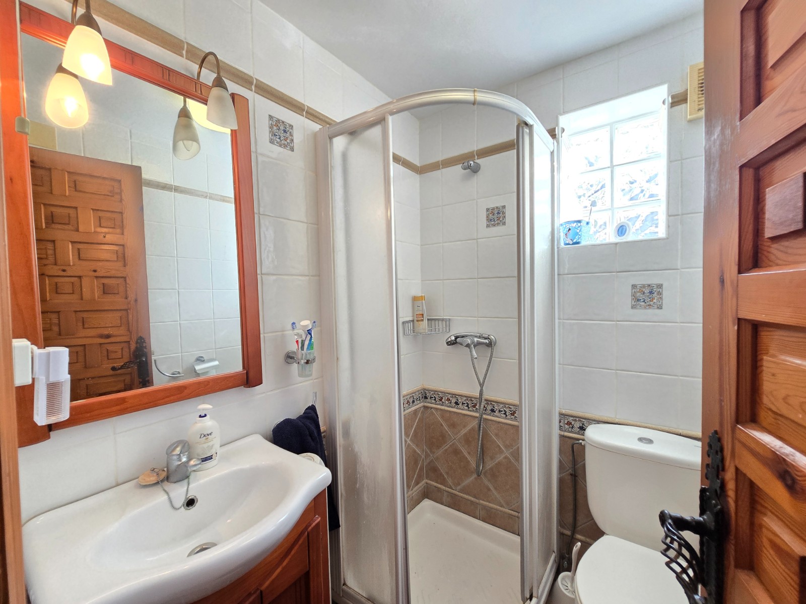 Bedroom in villa for sale in Orihuela Costa