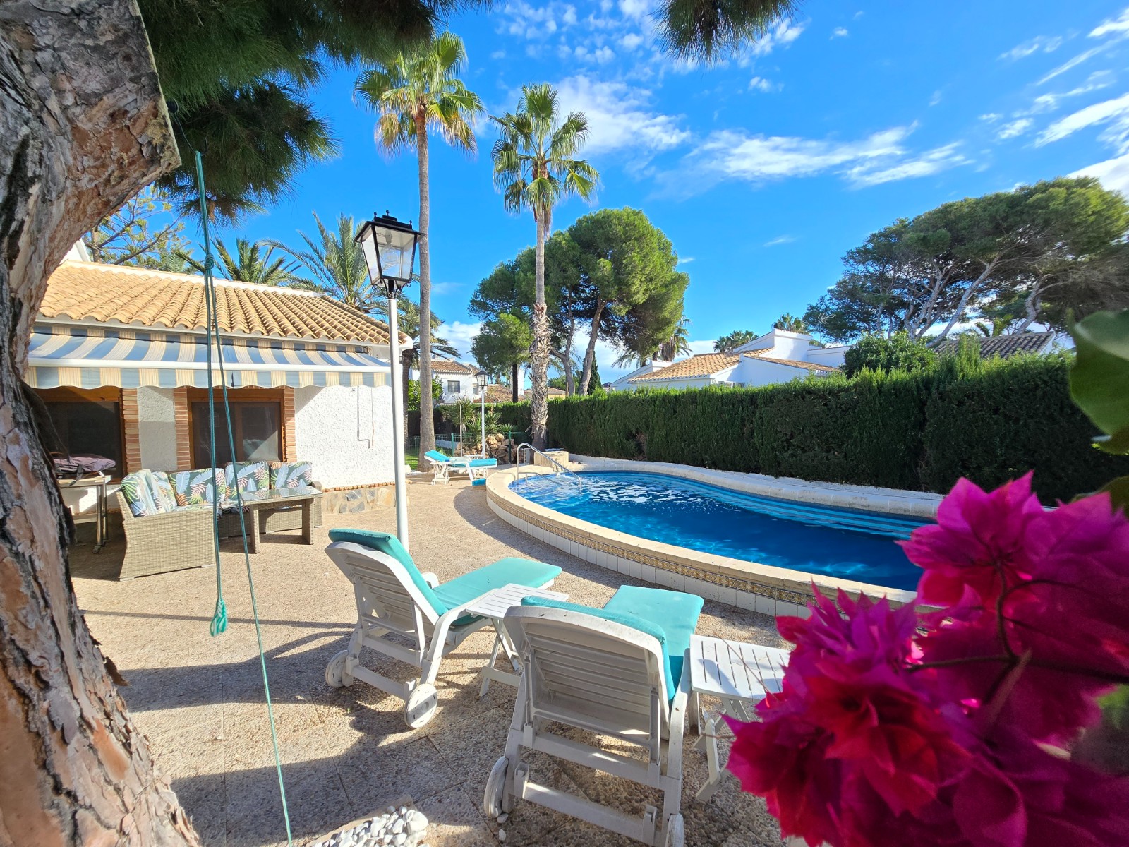 Dining area in villa for sale in Orihuela Costa