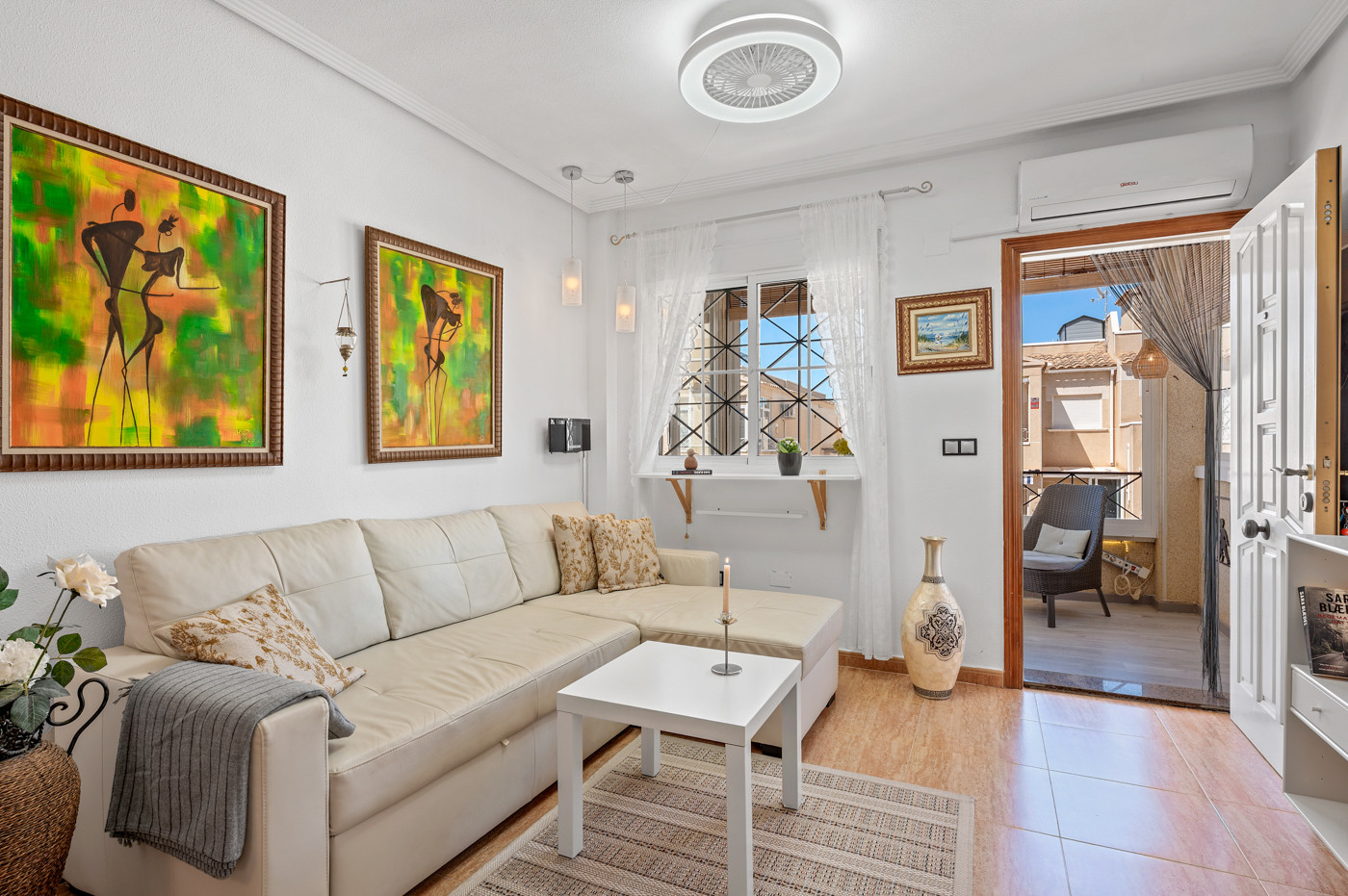 Terrace in bungalow for sale in Orihuela Costa