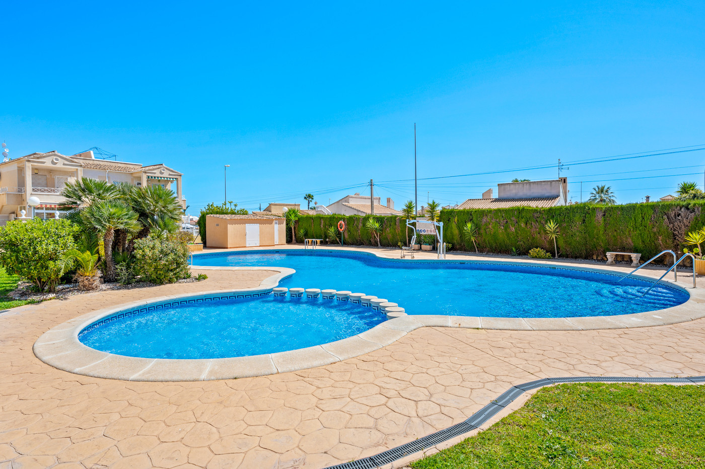 Master bedroom in bungalow for sale in Orihuela Costa