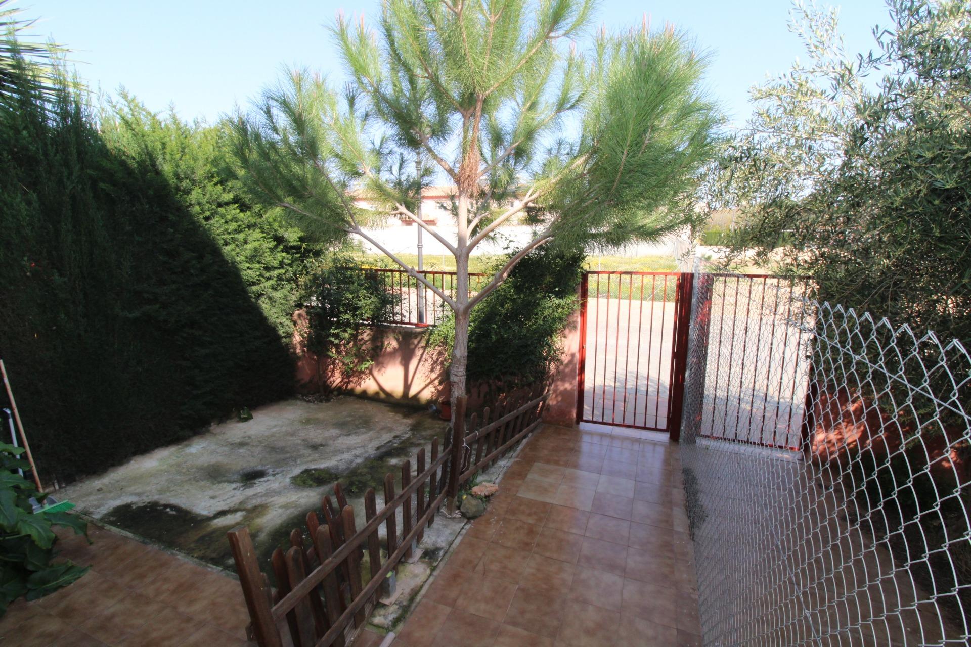 Garden in duplex for sale in Los Alcazares
