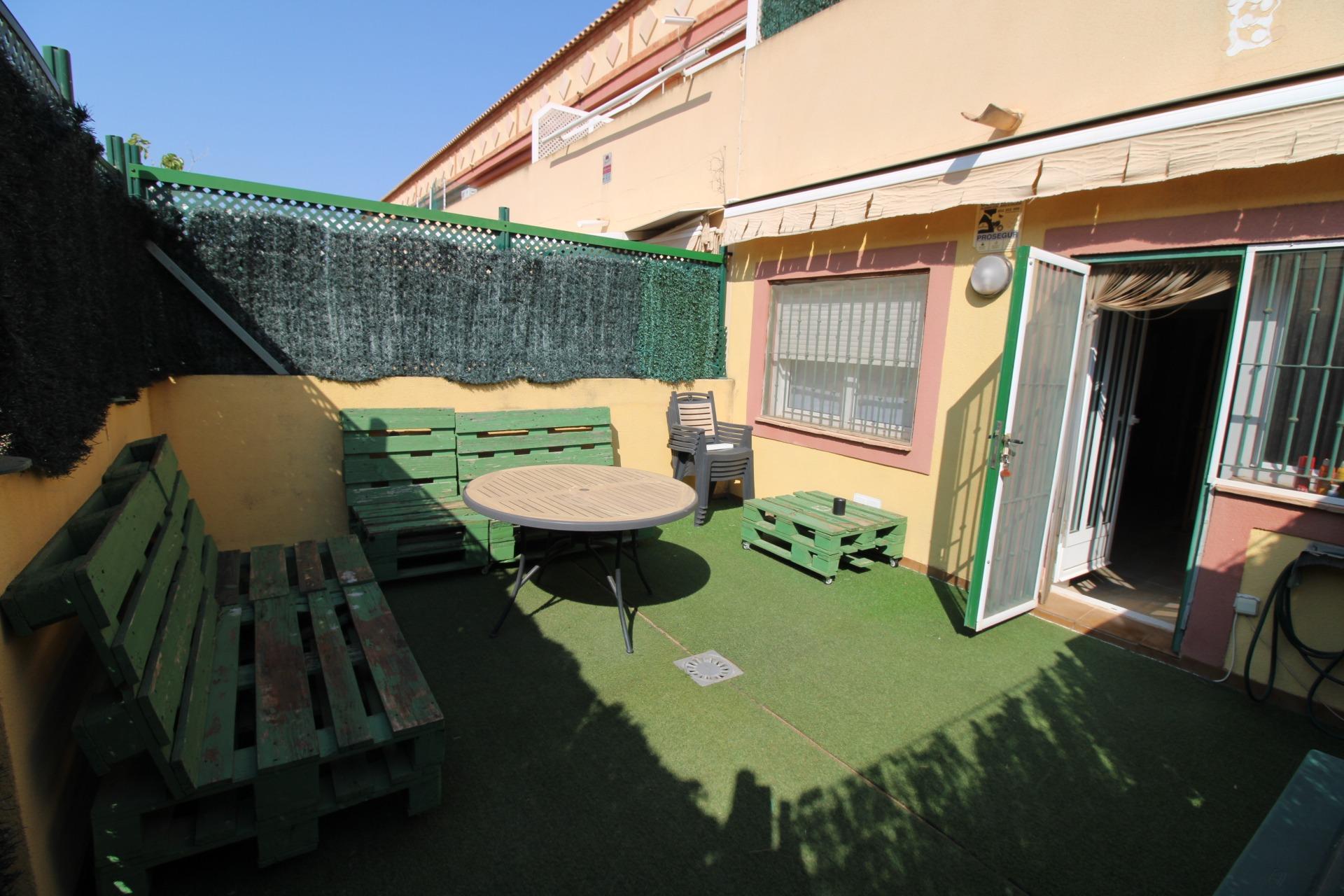 Dining area in duplex for sale in Los Alcazares