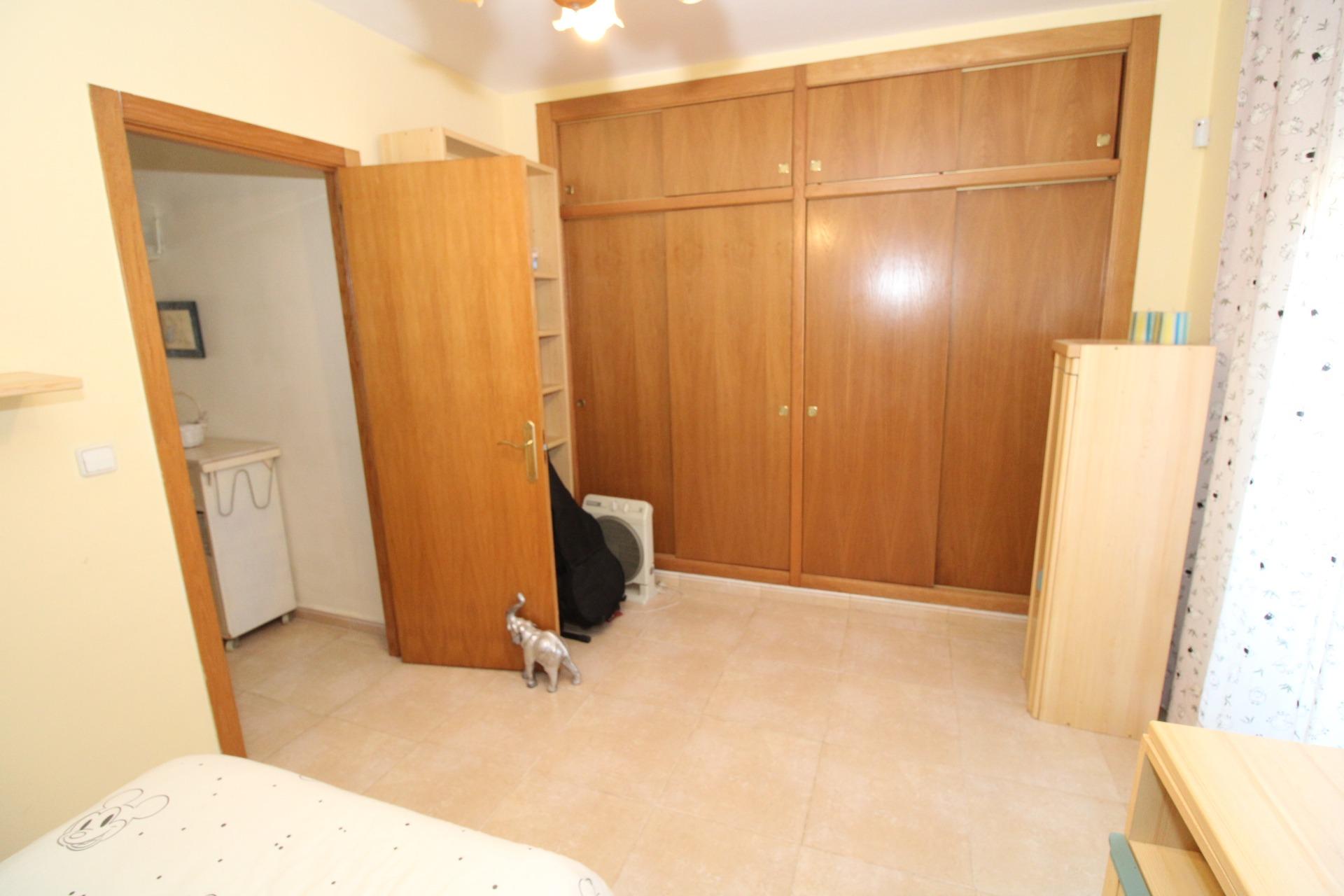 Master bedroom in duplex for sale in Los Alcazares
