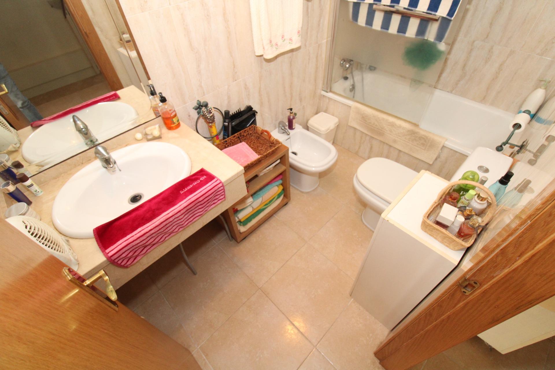 Bathroom in duplex for sale in Los Alcazares