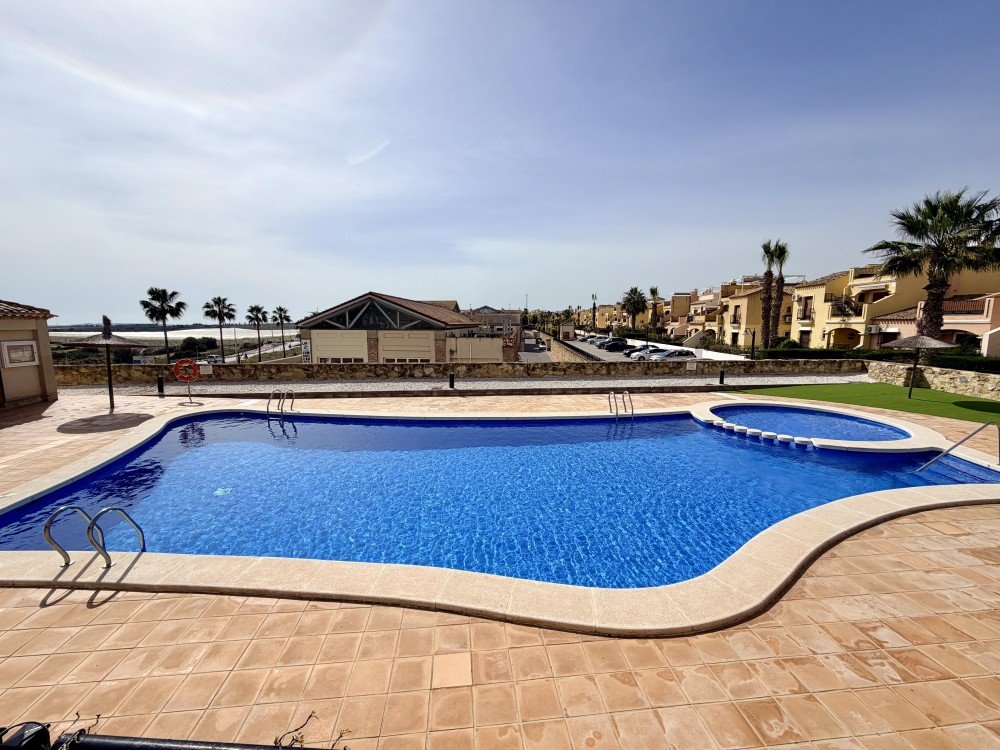 Terrace in bungalow for sale in Algorfa