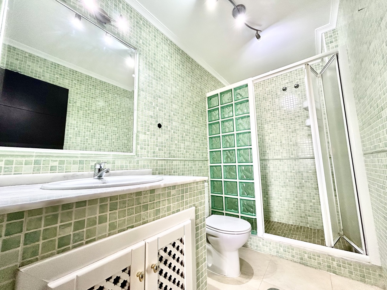 Master bedroom in apartment for sale in Villamartin