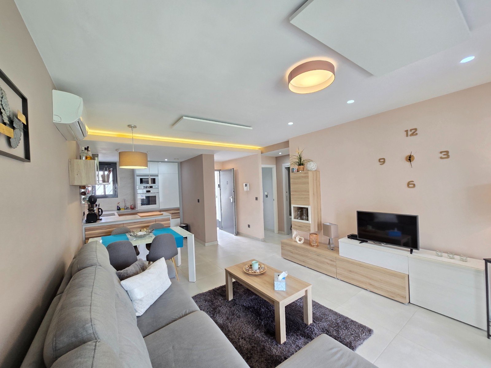 Terrace in apartment for sale in Orihuela Costa