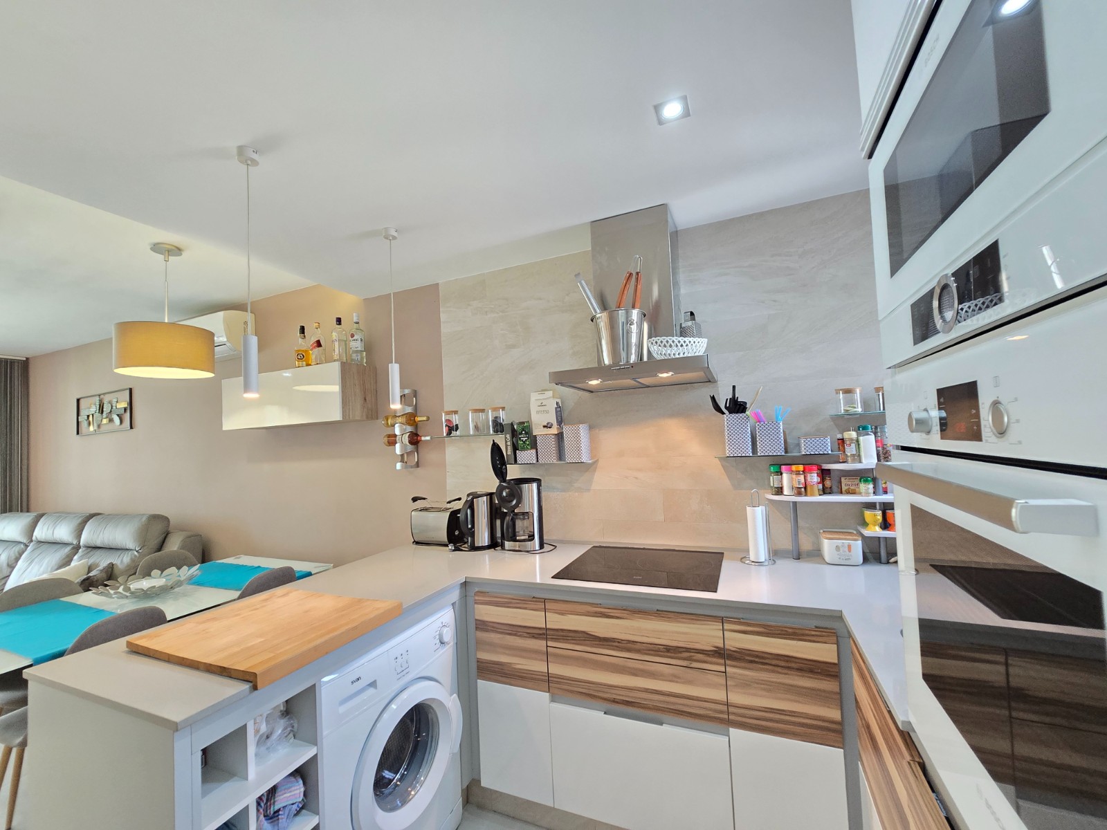 Dining area in apartment for sale in Orihuela Costa