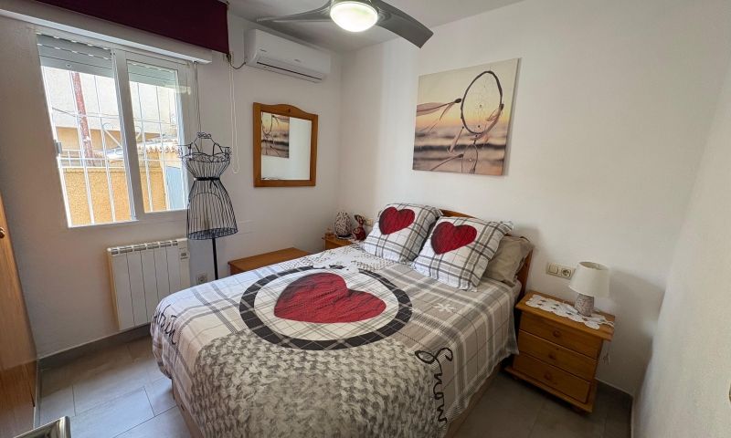 Garden in bungalow for sale in Torrevieja