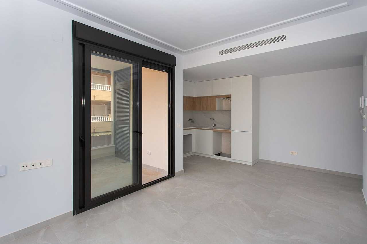 Garden in apartment for sale in Torrevieja
