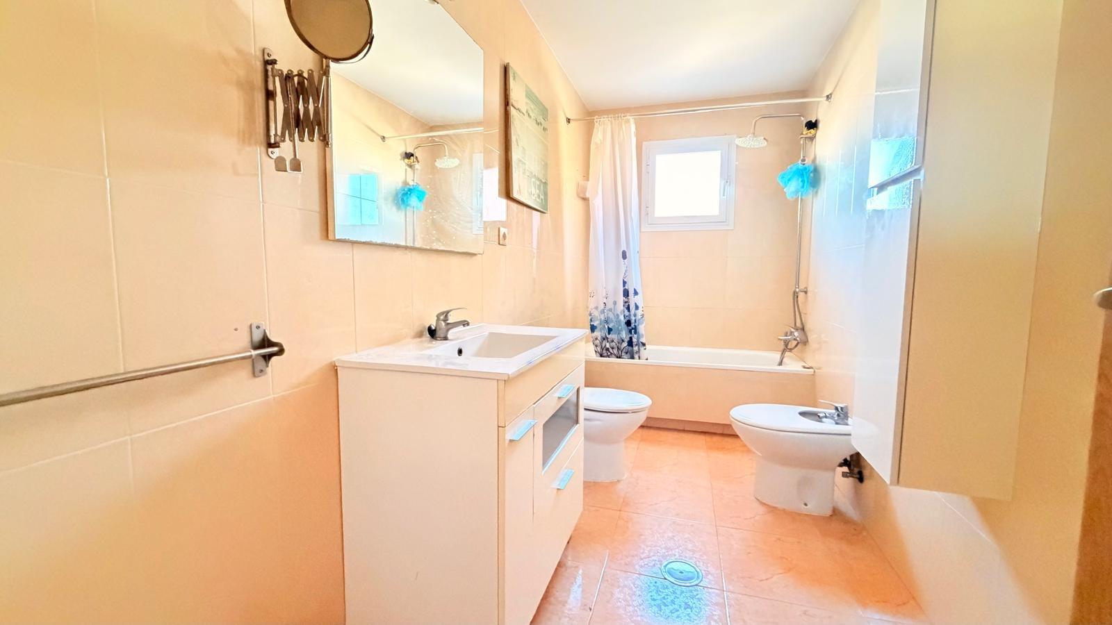 Living room in apartment for sale in Los Alcazares