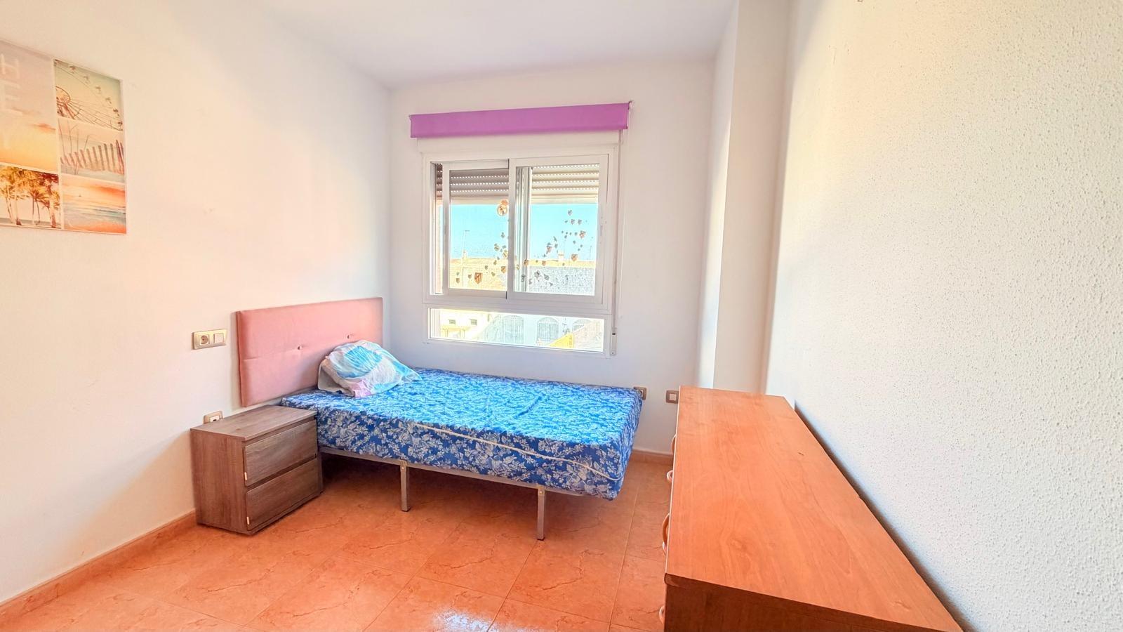 Kitchen in apartment for sale in Los Alcazares