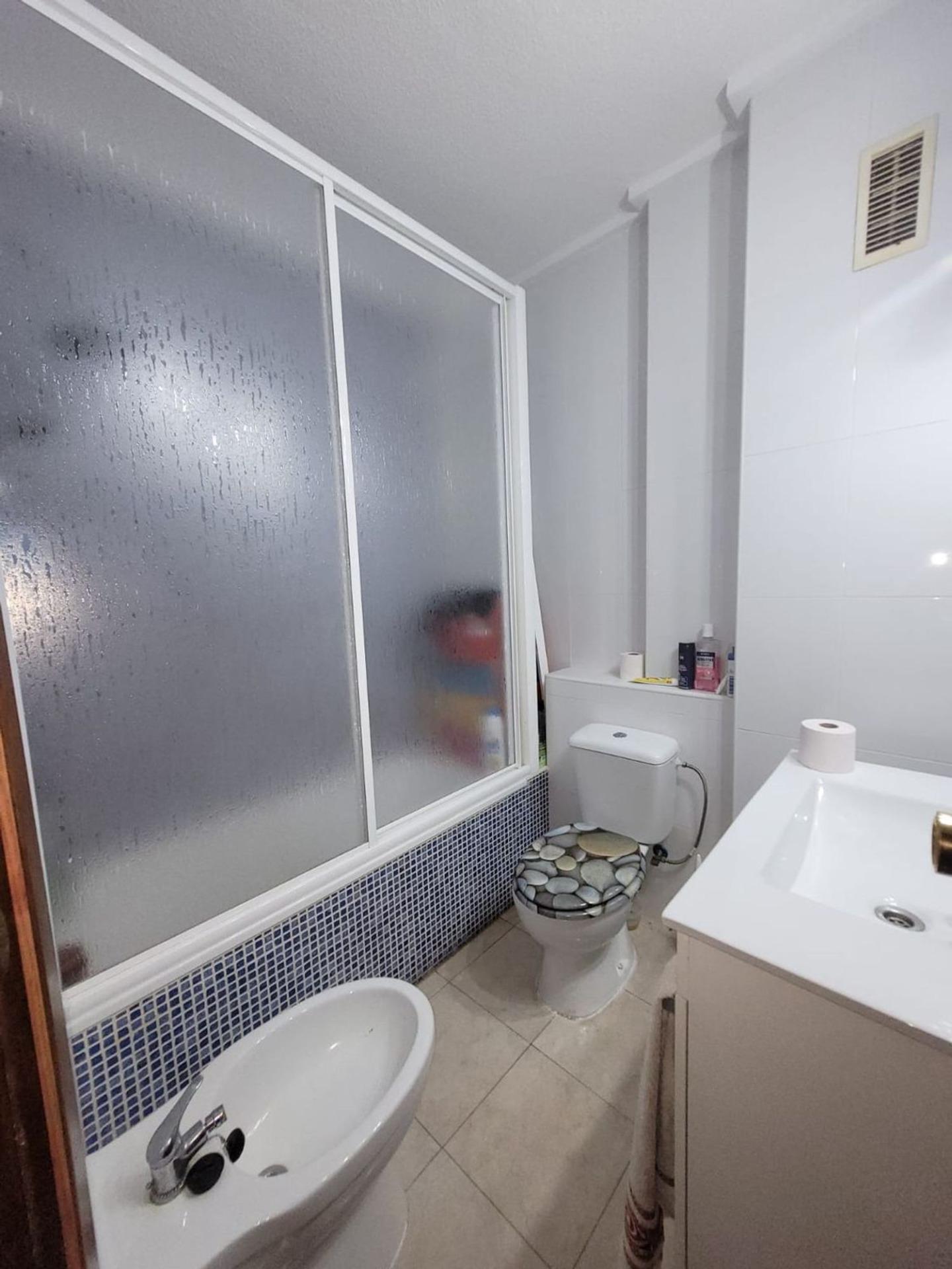 Kitchen in apartment for sale in Orihuela Costa