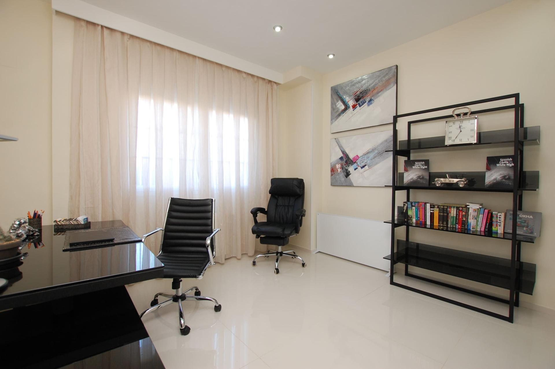 Dining area in villa for sale in Ciudad Quesada