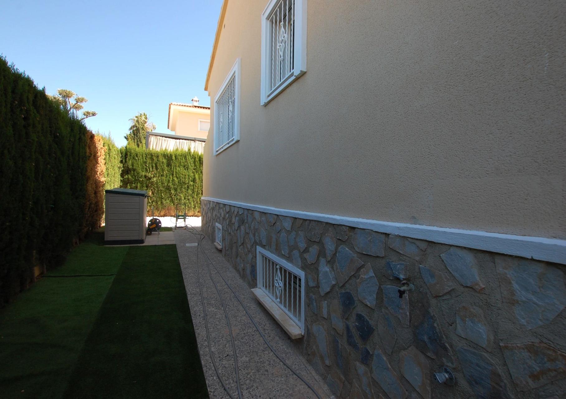 Pool area in villa for sale in Ciudad Quesada